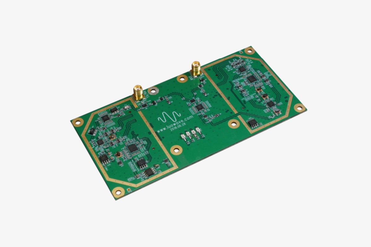 SBX-LW 40/120 宽带射频子板 400MHz-4.4GHz